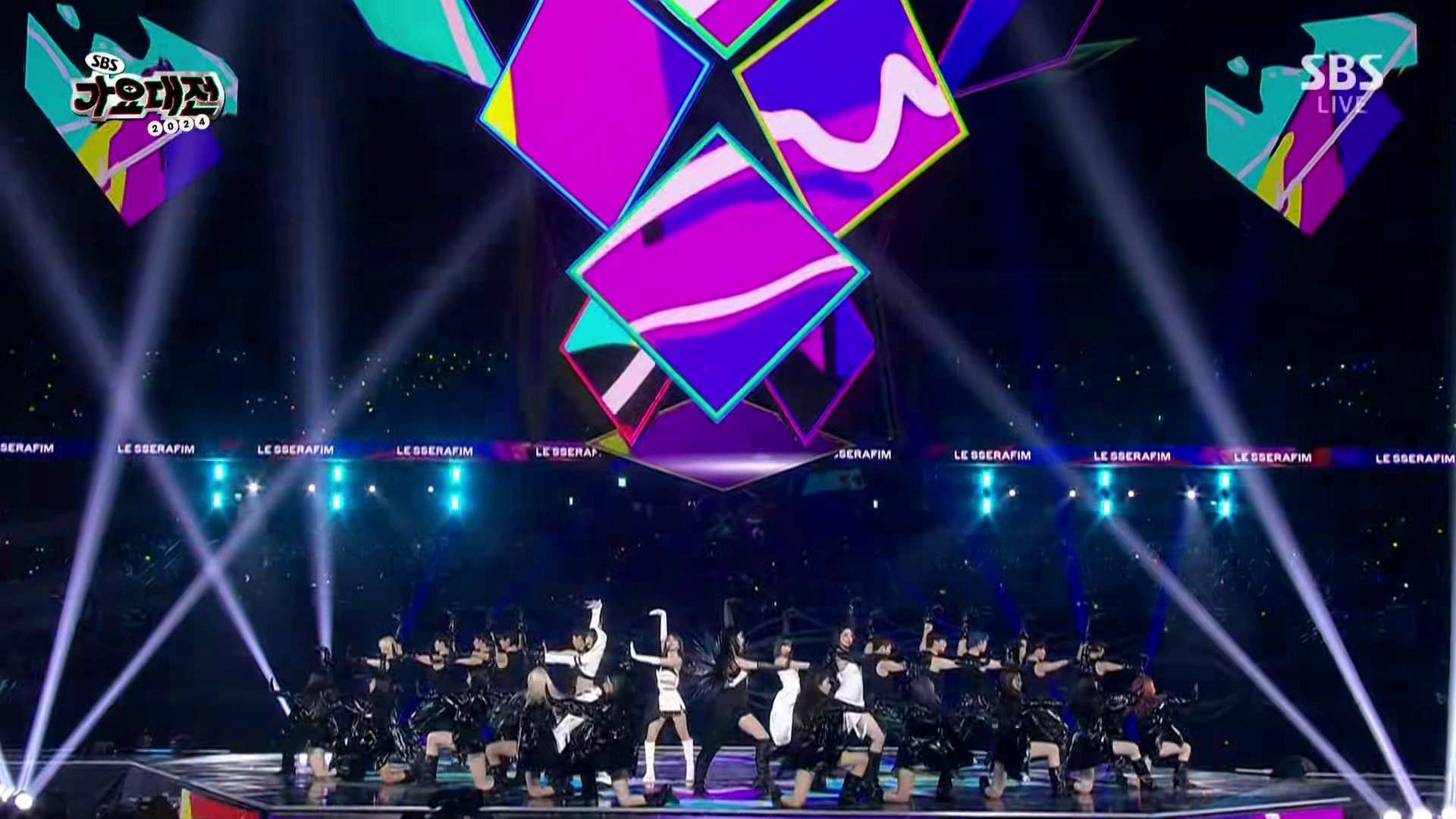 SBS Gayo Daejeon 2024: màn "mỹ nhân đại chiến" hiếm có tại Kpop - Ảnh 24