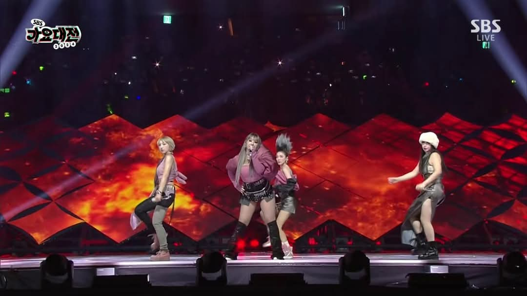 2NE1, aespa, G-Dragon bùng nổ trên sân khấu của SBS Gayo Daejeon - Ảnh 13