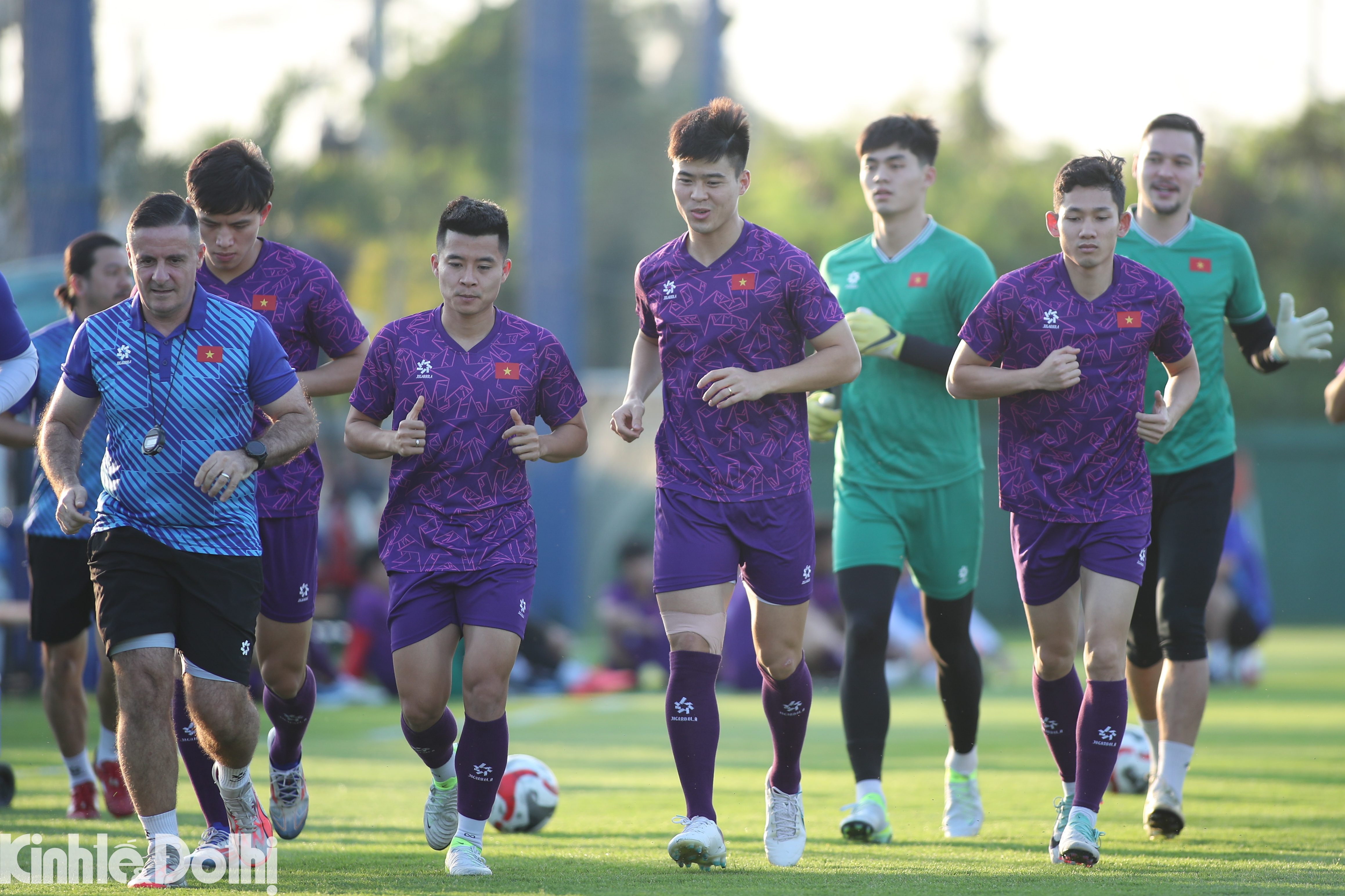 Duy Mạnh và đồng đội hướng tới chức vô địch cùng tuyển Việt Nam tại ASEAN Cup 2024. Ảnh: Ngọc Tú