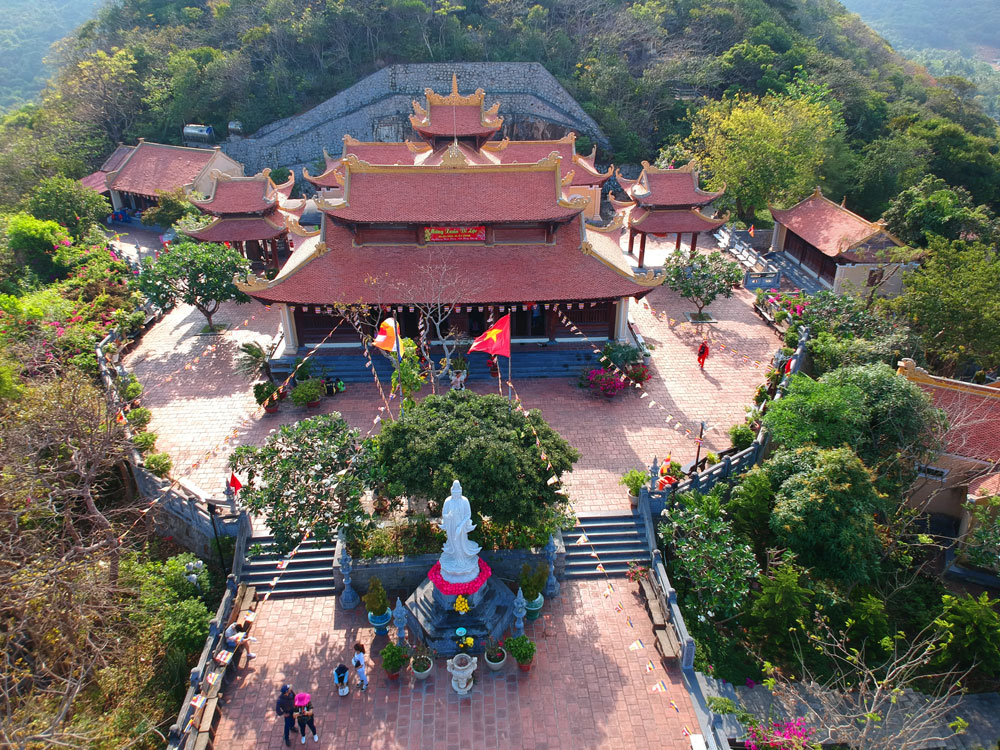 Chiêm ngưỡng Vân Sơn Tự - ngôi chùa đẹp nhất Việt Nam - Báo Kinh tế đô thị