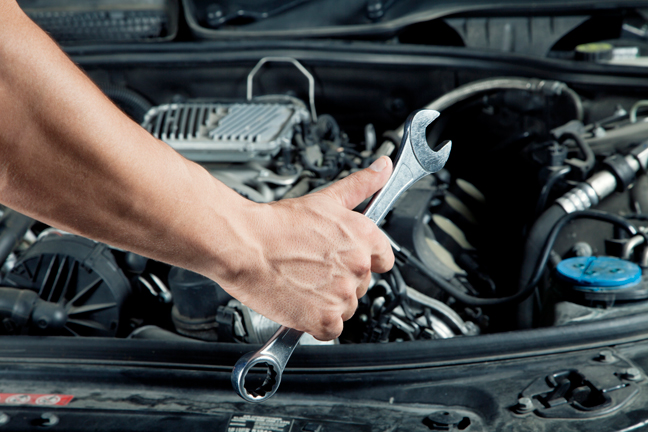 Bạn đang tìm kiếm một thợ sửa ô tô đắt khách để đảm bảo xe của bạn được sửa chữa đầy đủ và tin cậy? Chúng tôi sẽ giới thiệu đến bạn ảnh về thợ sửa ô tô đắt khách, chuyên về sửa chữa các loại xe hạng sang, đáp ứng nhu cầu cao của khách hàng.