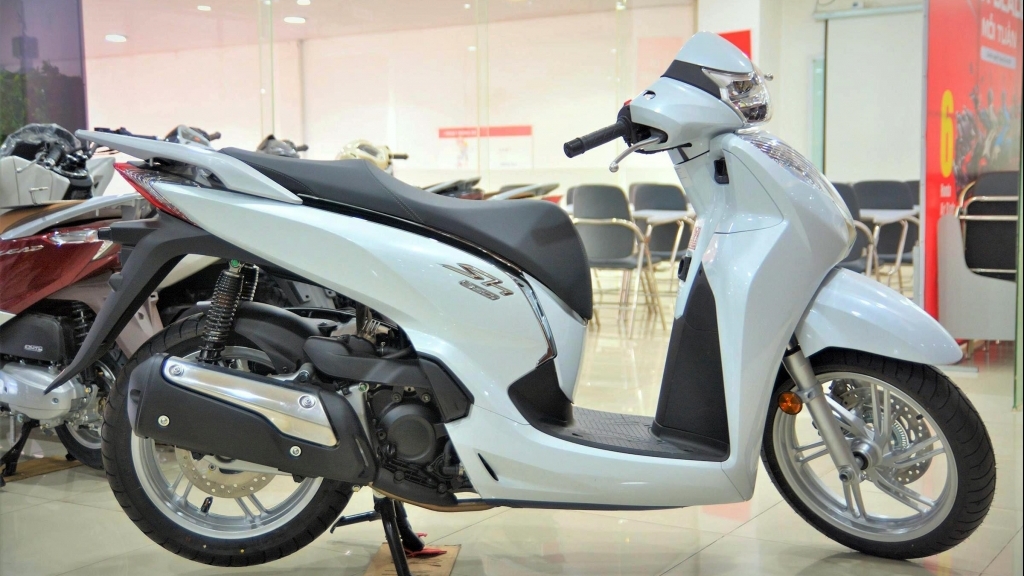 Doanh số xe máy của Honda Việt Nam tháng 7 giảm mạnh