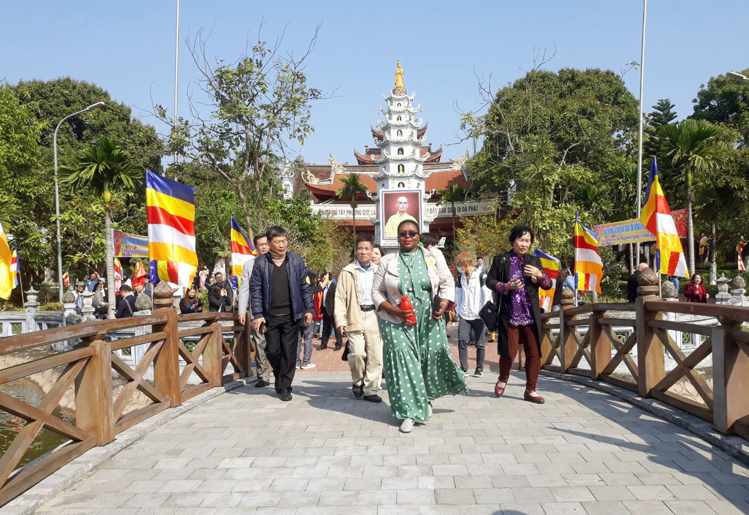 "Hiến kế" hút khách du lịch quốc tế đến Việt Nam - 1