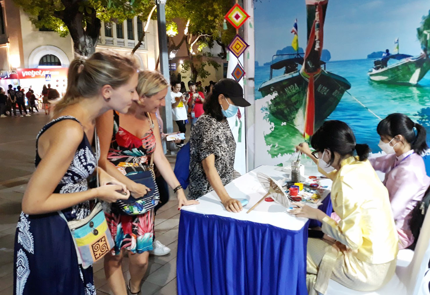 "Hiến kế" hút khách du lịch quốc tế đến Việt Nam - 3