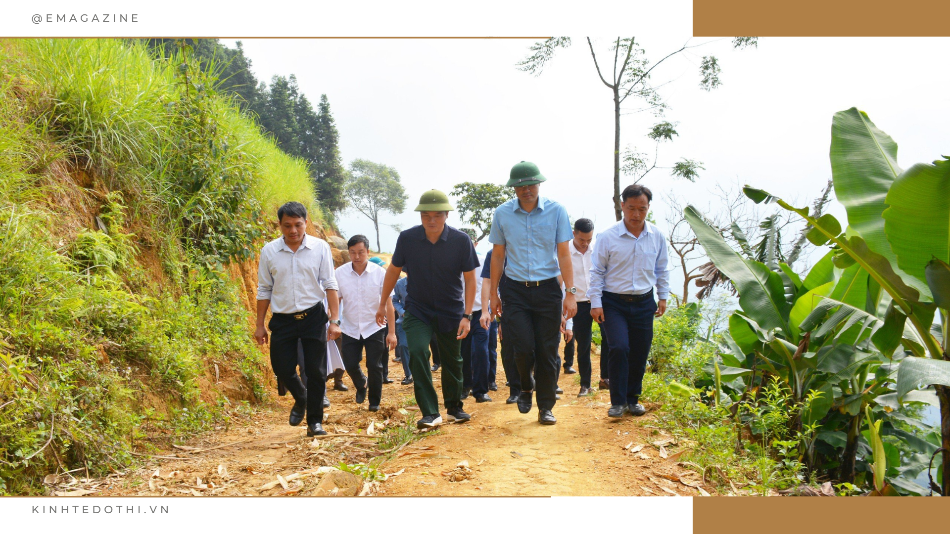 Chủ tịch UBND tỉnh L&agrave;o Cai Trịnh Xu&acirc;n Trường c&ugrave;ng đo&agrave;n c&aacute;n bộ kiểm tra l&agrave;m đường giao th&ocirc;ng n&ocirc;ng th&ocirc;n tại huyện Bắc H&agrave;.