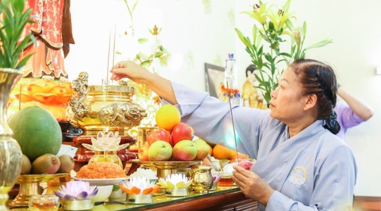 Bài khấn ngày rằm tháng 4 âm lịch Quý Mão 2023 theo truyền thống Việt Nam. Ảnh: Internet