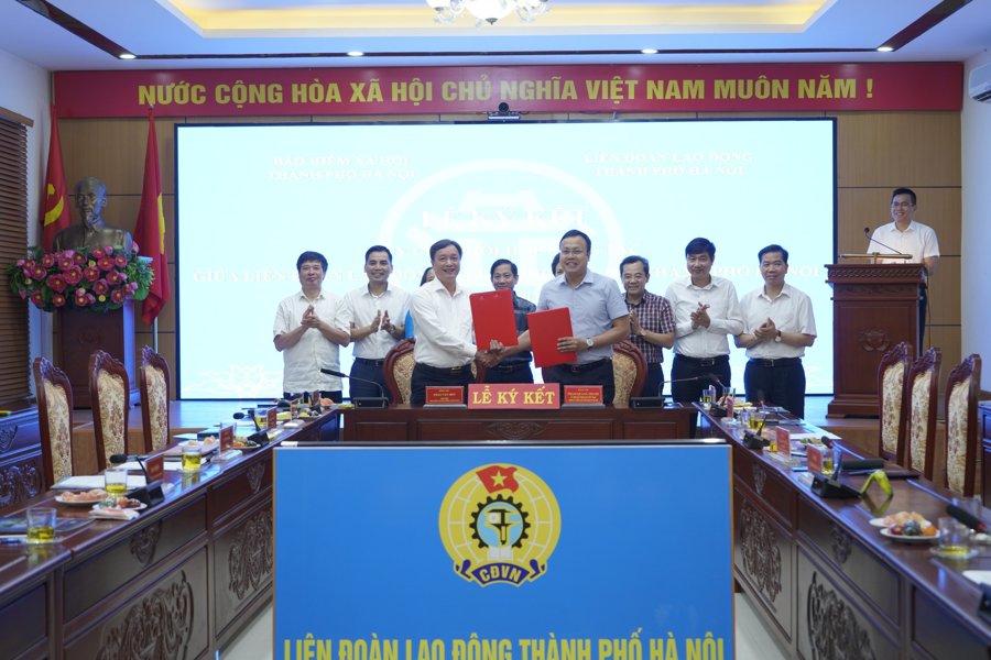 Lãnh đạo Liên đoàn lao động và Bảo hiểm xã hội Thành phố Hà Nội ký kết Quy chế phối hợp trong việc thực hiện chính sách, pháp luật về bảo hiểm xã hội, bảo hiểm y tế, bảo hiểm thất nghiệp giai đoạn 2023-2028.