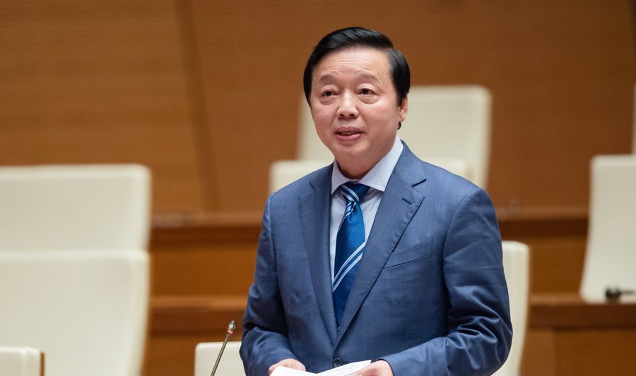 Phó Thủ tướng Chính phủ Trần Hồng Hà làm rõ một số vấn đề đại biểu quan tâm.