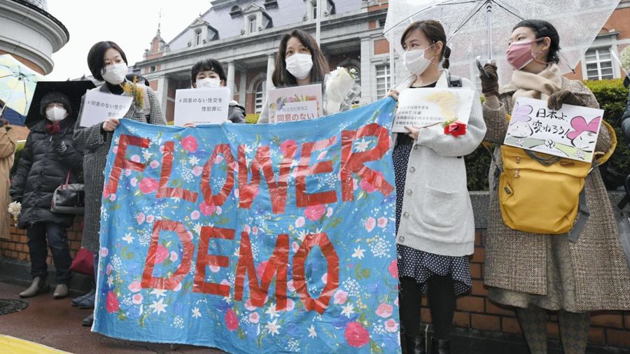 Phụ nữ Nhật Bản tổ chức biểu tình phản đối bạo lực tình dục. Nguồn CNN