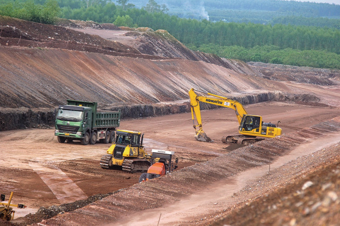Thủ tướng đốc thúc nâng công suất mỏ vật liệu xây cao tốc Bắc - Nam. Ảnh: Vĩnh Phú.