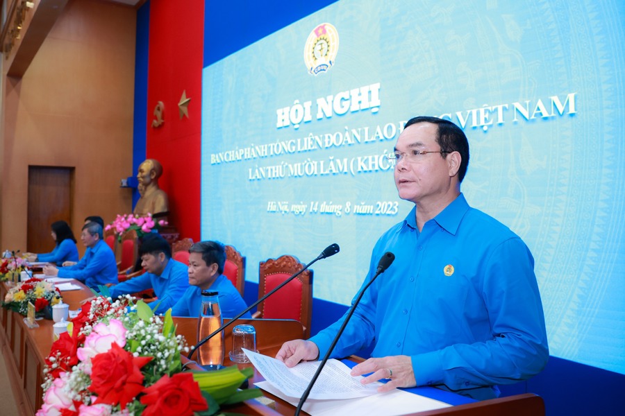 Chủ tịch Tổng Liên đoàn Lao động Việt Nam Nguyễn Đình Khang phát biểu khai mạc hội nghị (Ảnh: Nguyễn Hải)