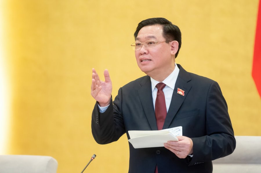 Chủ tịch Quốc hội Vương Đình Huệ phát biểu ý kiến tại phiên họp. Ảnh: Quochoi.vn