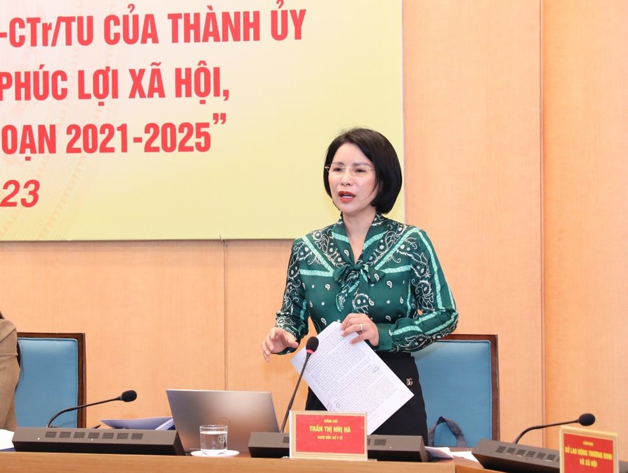 Giám đốc Sở Y tế Hà Nội Trần Thị Nhị Hà làm rõ một số thông tin tại hội nghị