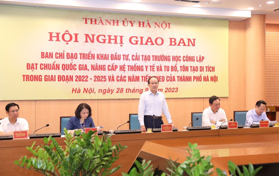 Chủ tịch HĐND TP Hà Nội Nguyễn Ngọc Tuấn, Trưởng Ban chỉ đạo phát biểu tại hội nghị