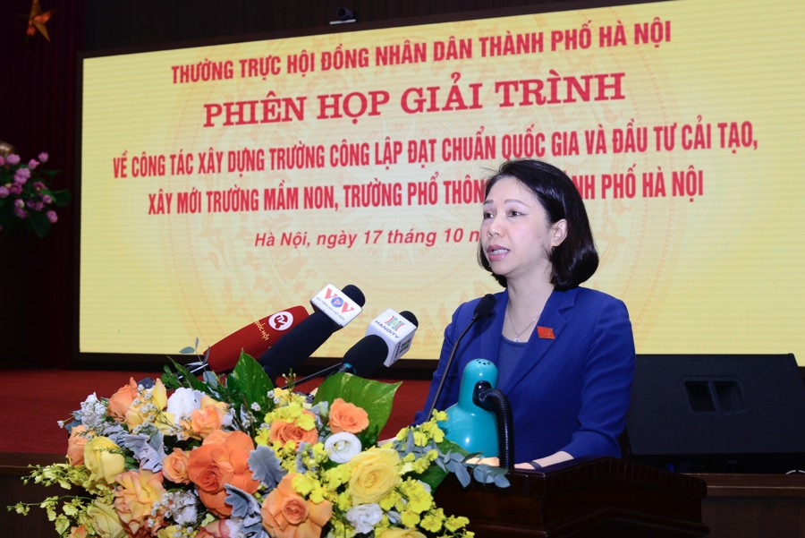 Phó Chủ tịch UBND TP Vũ Thu Hà phát biểu giải trình về những vấn đề đại biểu HĐND TP quan tâm