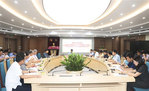 Các đại biểu tại hội nghị giao ban Ban chỉ đạo Đề án 06 huyện Gia Lâm.