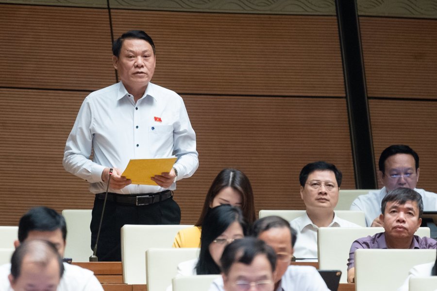 Đại biểu Nguyễn Thành Nam (Đoàn đại biểu Quốc hội tỉnh Phú Thọ) phát biểu tại phiên thảo luận - Ảnh: Quochoi.vn