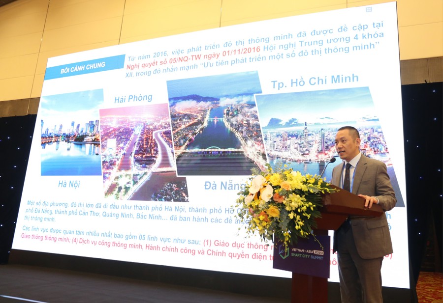 Ông Trần Ngọc Linh – chuyên gia Cục Phát triển Đô thị, Bộ Xây dựng chia sẻ tại hội thảo. 