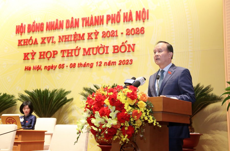 Chủ tịch HĐND TP Hà Nội Nguyễn Ngọc Tuấn phát biểu khai mạc phiên chất vấn và trả lời chất vấn