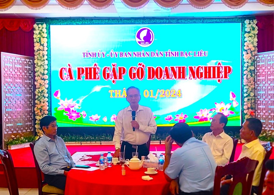 Bí thư Tỉnh ủy Bạc Liêu tại buổi họp mặt với các doanh nghiệp 8/1. (ảnh Hoàng Nam)