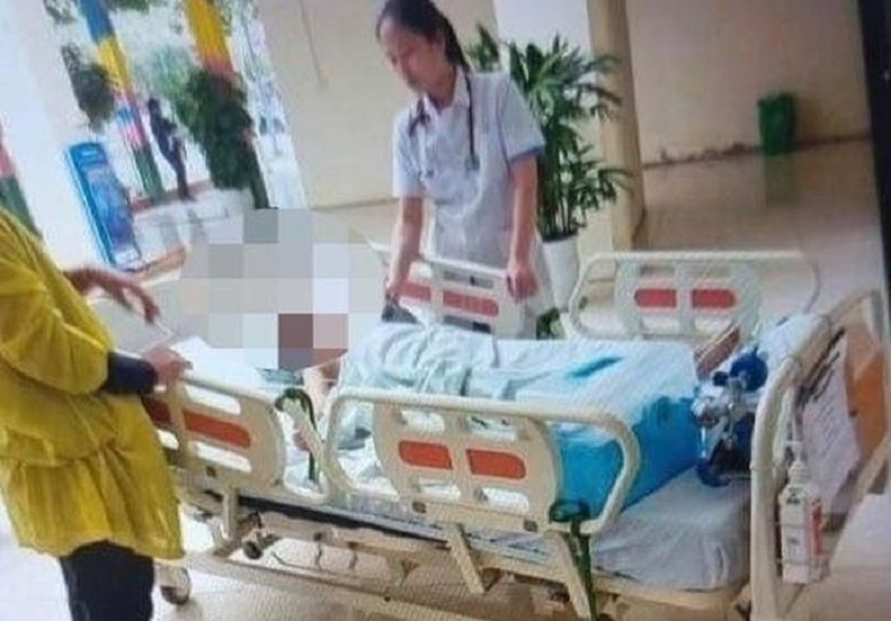 Hai em học sinh hiện vẫn đang được điều trị và theo dõi tại Bệnh viện Nhi Thanh Hóa