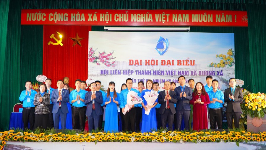 Ủy ban Hội Liên hiệp thanh niên Việt Nam xã Dương Xá khóa VII, nhiệm kỳ 2024 – 2029 ra mắt.