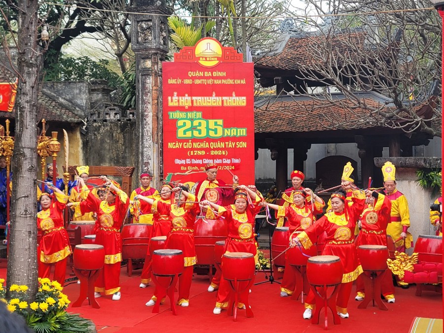 Quận Ba Đình tổ chức Lễ dâng hương tưởng niệm 235 năm ngày giỗ trận của nghĩa quân Tây Sơn tại chùa Kim Sơn.
