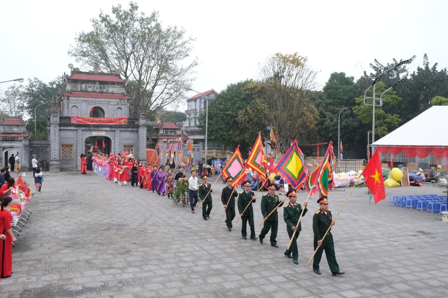 Lễ hội Đền Ngô Tướng Công diễn ra trong các ngày 9 đến 11 tháng Giêng tại phường Phúc Thắng, TP. Phúc Yên, tỉnh Vĩnh Phúc. Ảnh Sỹ Hào.