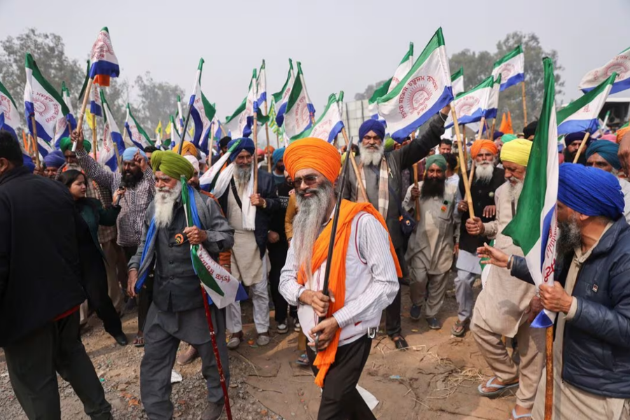 Đoàn biểu tình của Hội nông dân Ấn Độ. Ảnh: REUTERS/Francis MascareHoàngnhas 