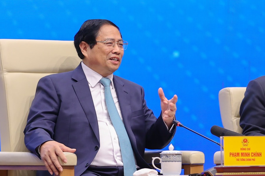 Thủ tướng Chính phủ Phạm Minh Chính gặp mặt và đối thoại với thanh niên. Ảnh VGP