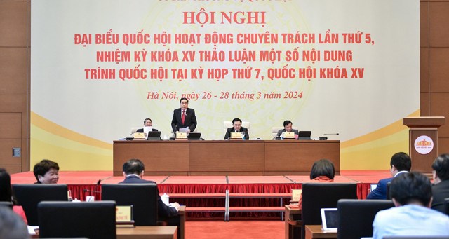 Phó Chủ tịch Thường trực Quốc hội Trần Thanh Mẫn điều hành nội dung họp.