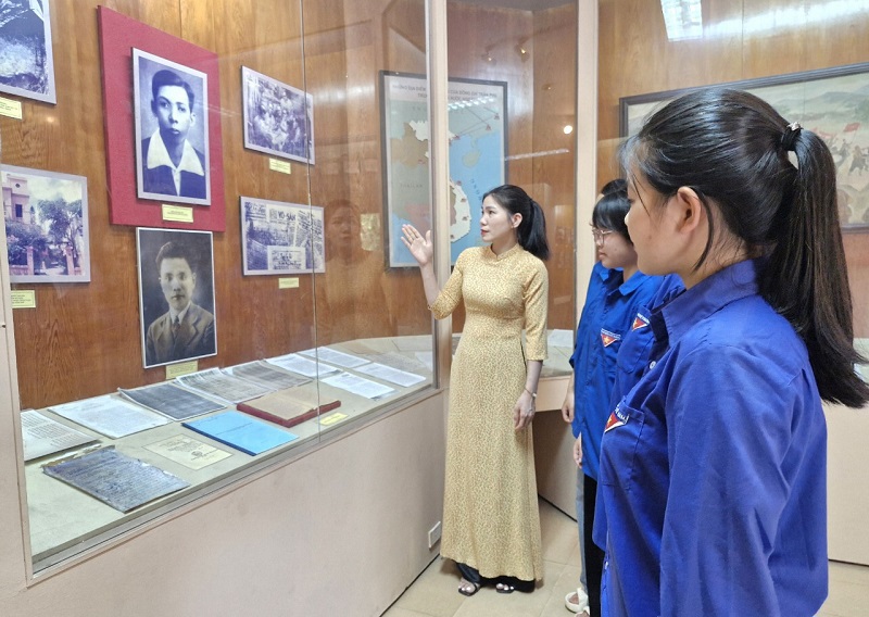 Không gian nhà trưng bày lưu niệm Tổng Bí thư Trần Phú ở xã Tùng Ảnh, huyện Đức Thọ