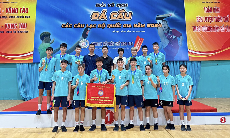 Đoàn huấn luyện viên, VĐV Bắc Giang tham dự giải. 