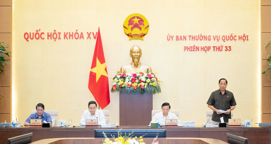 Phó Chủ tịch Quốc hội Trần Quang Phương điều hành nội dung họp. Ảnh: Quochoi.vn