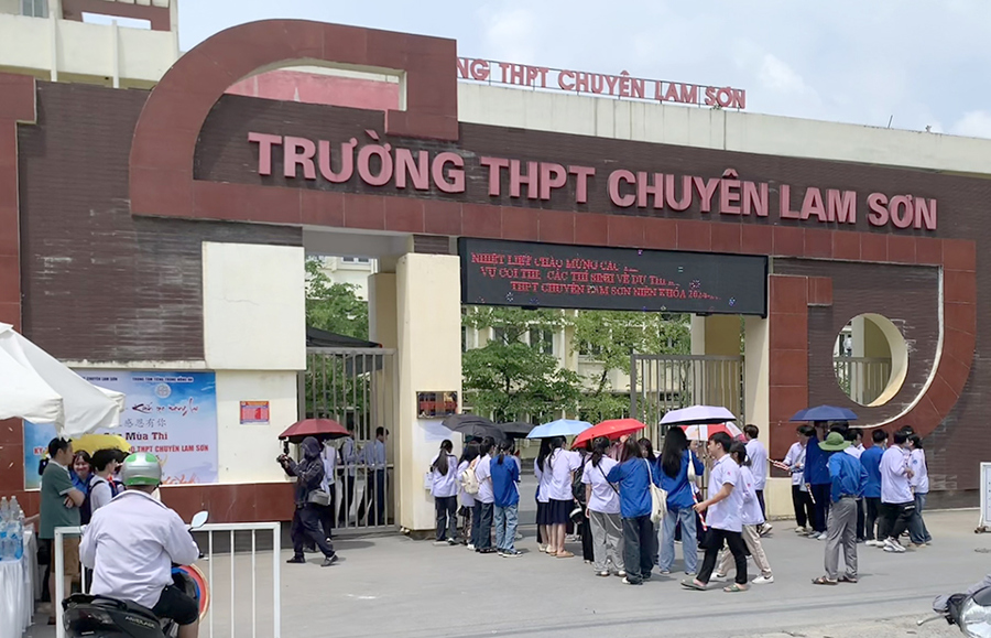 Điểm thi Trường THPT chuyên Lam Sơn.