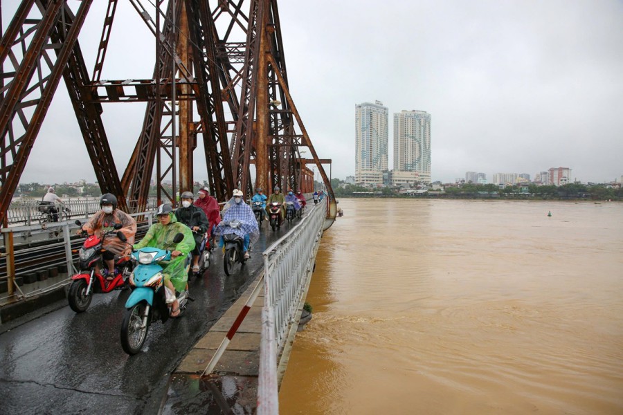 Lũ sông Hồng tại Hà Nội đã vượt mức báo động 2