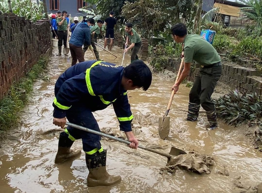 Nhiều địa phương bị ngập lụt tại tỉnh Vĩnh Phúc đều bị ô nhiễm nguồn nước, ô nhiễm môi trường mức độ nặng sau bão số 3. Ảnh minh họa: Lương Giang. 