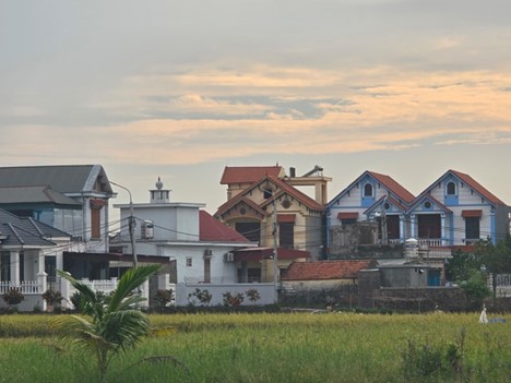 Những ngôi nhà mới khang trang tại xã An Lâm, Nam Sách, Hải Dương. Ảnh Vĩnh Quân