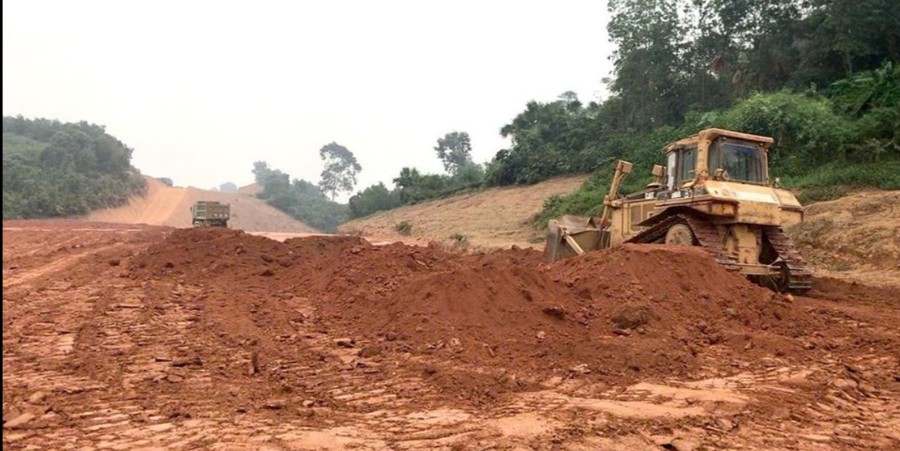 Dự án cao tốc Tuyên Quang - Hà Giang (giai đoạn 1) đoạn qua xã Bạch Xa (Hàm Yên) đang được nhà thầu đẩy nhanh tiến độ thi công.