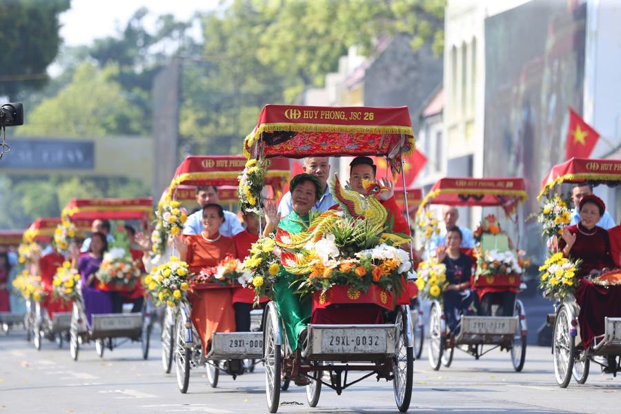 Việc xây dựng người Hà Nội thanh lịch, văn minh là nhiệm vụ được Hà Nội đặc biệt quan tâm trong kỷ nguyên mới.