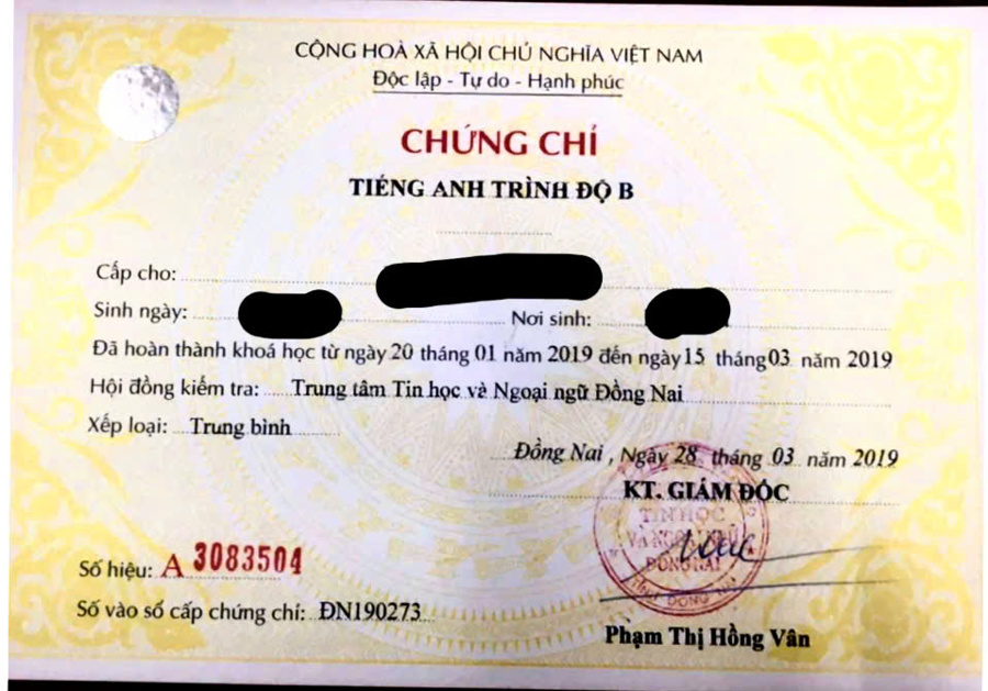 Một chứng ngoại ngữ Tiếng Anh trình độ B được giáo viên nộp cho nhà trường để phục vụ công tác điều tra.