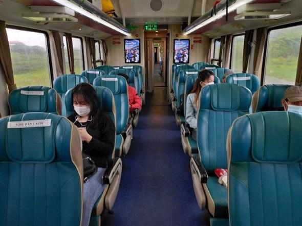 Đường sắt bắt đầu mở bán vé tàu Tết Hà Nội - Vinh. Ảnh: Internet.