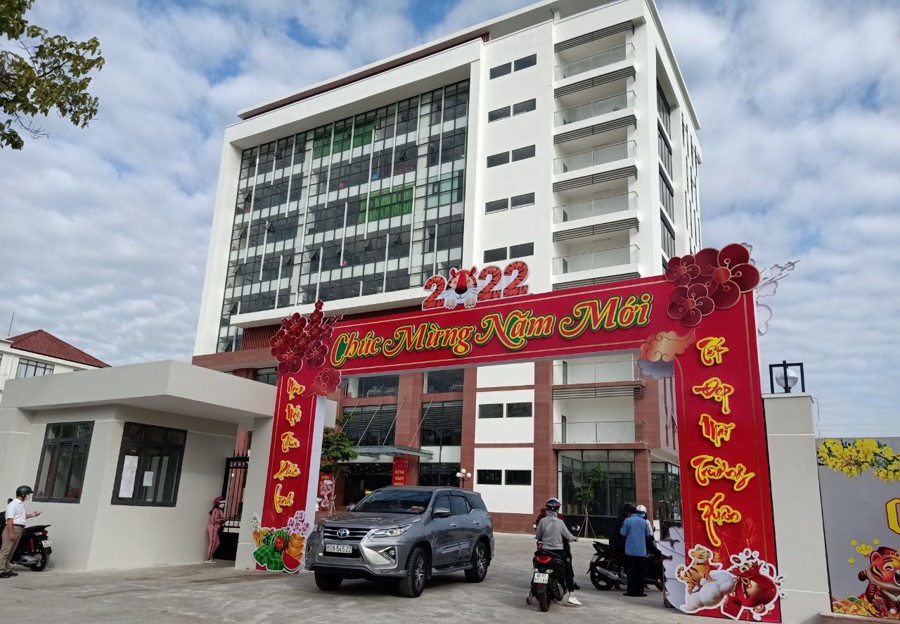 Trụ sở Trung tâm hành chính công TP Biên Hòa (Đồng Nai) ngày đầu đi vào hoạt động, ngày 7/2/2022