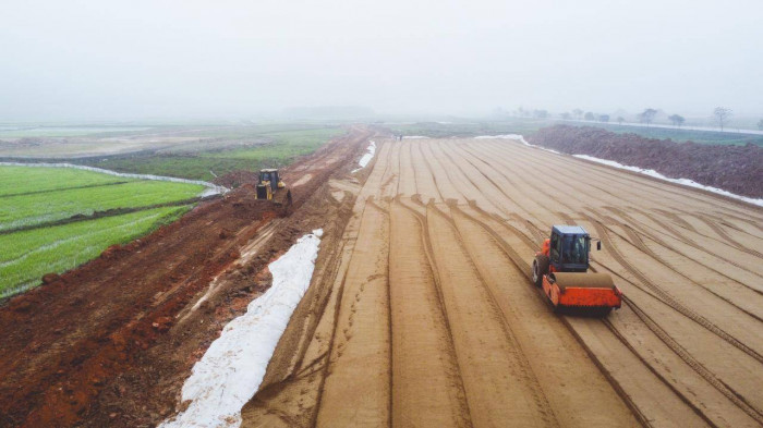 Vẫn còn thiếu 6,5 triệu m3 đất đắp cho Dự án cao tốc Bắc-Nam phía Đông giai đoạn 1.