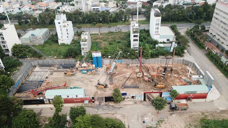 Hàng chục nghìn căn hộ ở TP Hồ Chí Minh chậm được nhận sổ hồng vì chưa thể đóng tiền sử dụng đất. Ảnh: Tiểu Thúy