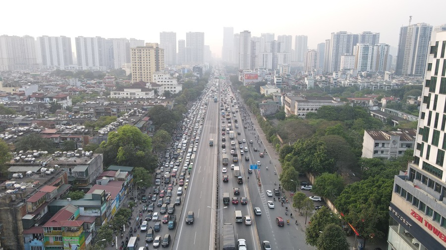  Sở GTVT TP Hà Nội vừa có Văn bản số 340/TB-SGTVT về việc chấp thuận phương án phân luồng tổ chức giao thông phục vụ thi công tuyến cáp quang tại dải phân cách giữa đường Vành đai 3 trên cao.