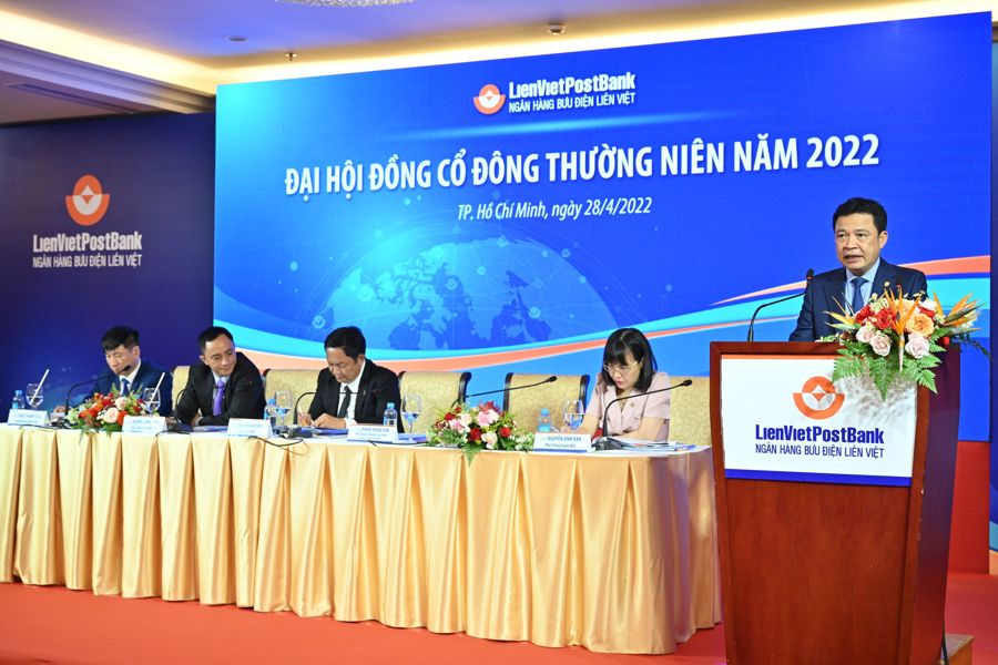 Ông Phạm Doãn Sơn phát biểu tại ĐHĐCĐ thường niên 2022