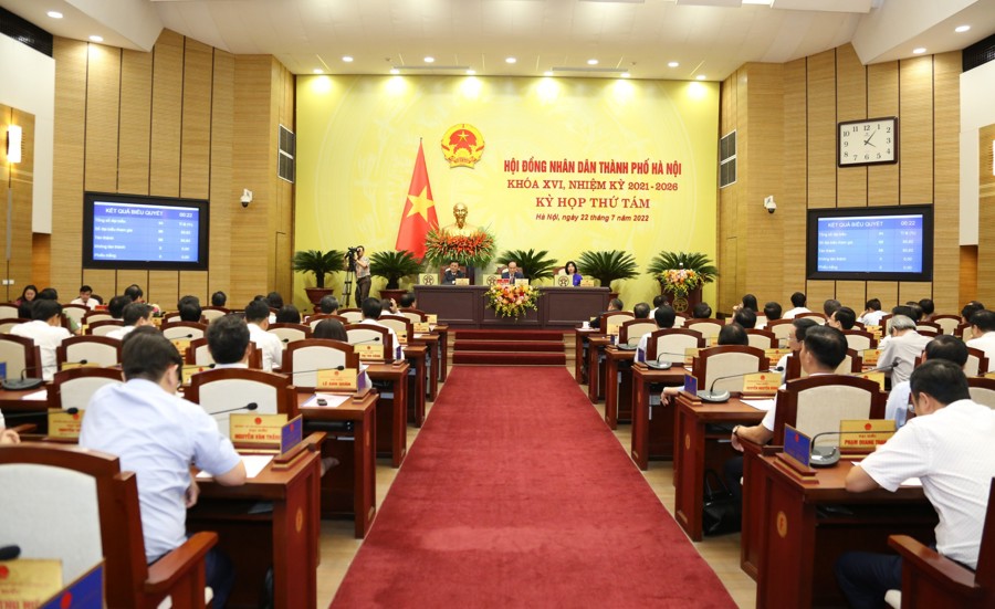 100% đại biểu HĐND TP Hà Nội có mặt đã bỏ phiếu tán thành bầu Uỷ viên Trung ương Đảng, Phó Bí thư Thành uỷ Trần Sỹ Thanh làm Chủ tịch UBND TP Hà Nội, nhiệm kỳ 2021-2026