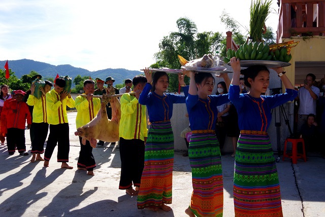 Lễ hội Tết Lấp lỗ của người Chứt ở bản Rào Tre, xã Hương Liên, huyện Hương Khê 