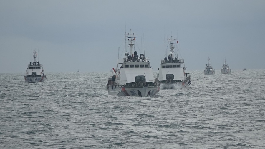 BTL Vùng Cảnh sát biển 4 thực hiện nhiệm vụ chuyển trạng thái sẵn sàng chiến đấu và thực hành các nhiệm vụ chiến đấu. (Ảnh: BTL Vùng Cảnh sát biển 4 cung cấp)